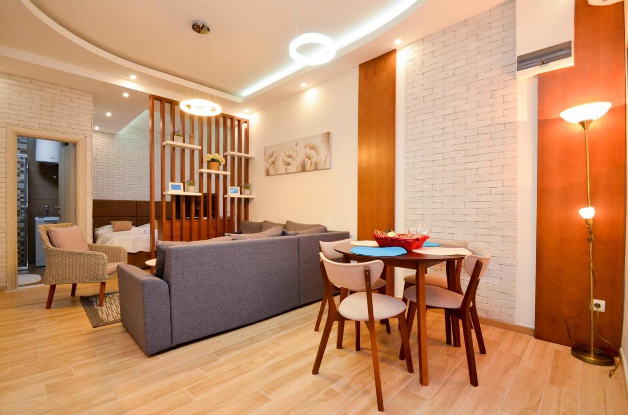 Djardin Apartment โกตอร์ ภายนอก รูปภาพ
